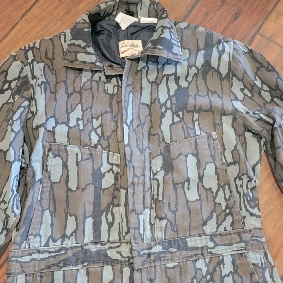 Cabela's men's hunting coveralls - Picture 3 of 13